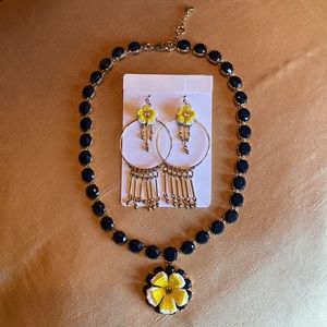 INC International Concepts costume necklace and earrings set.